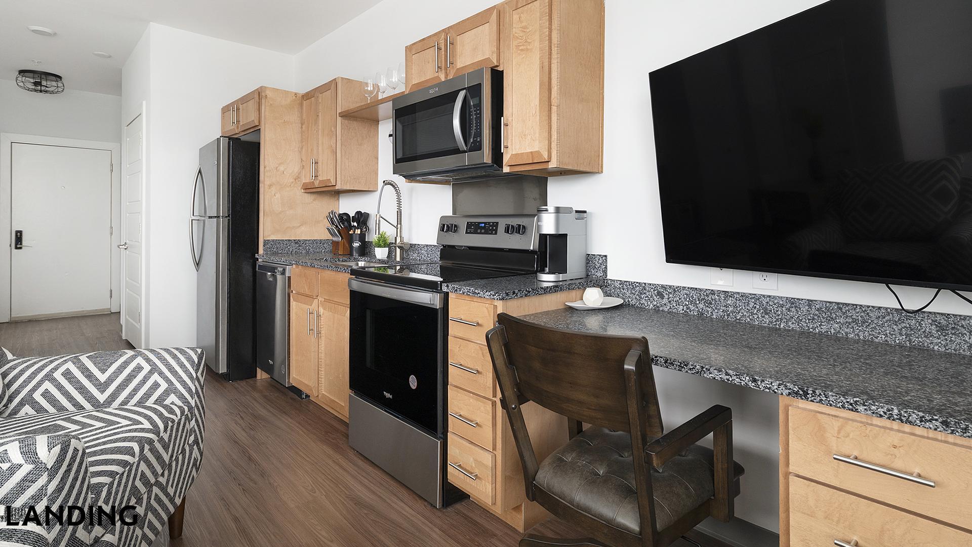 Building Photo - 302 13th St S