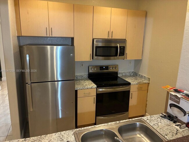 Building Photo - 10970 SW 237th Ln