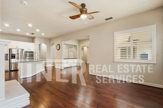 Building Photo - 3550 Coyote Rd