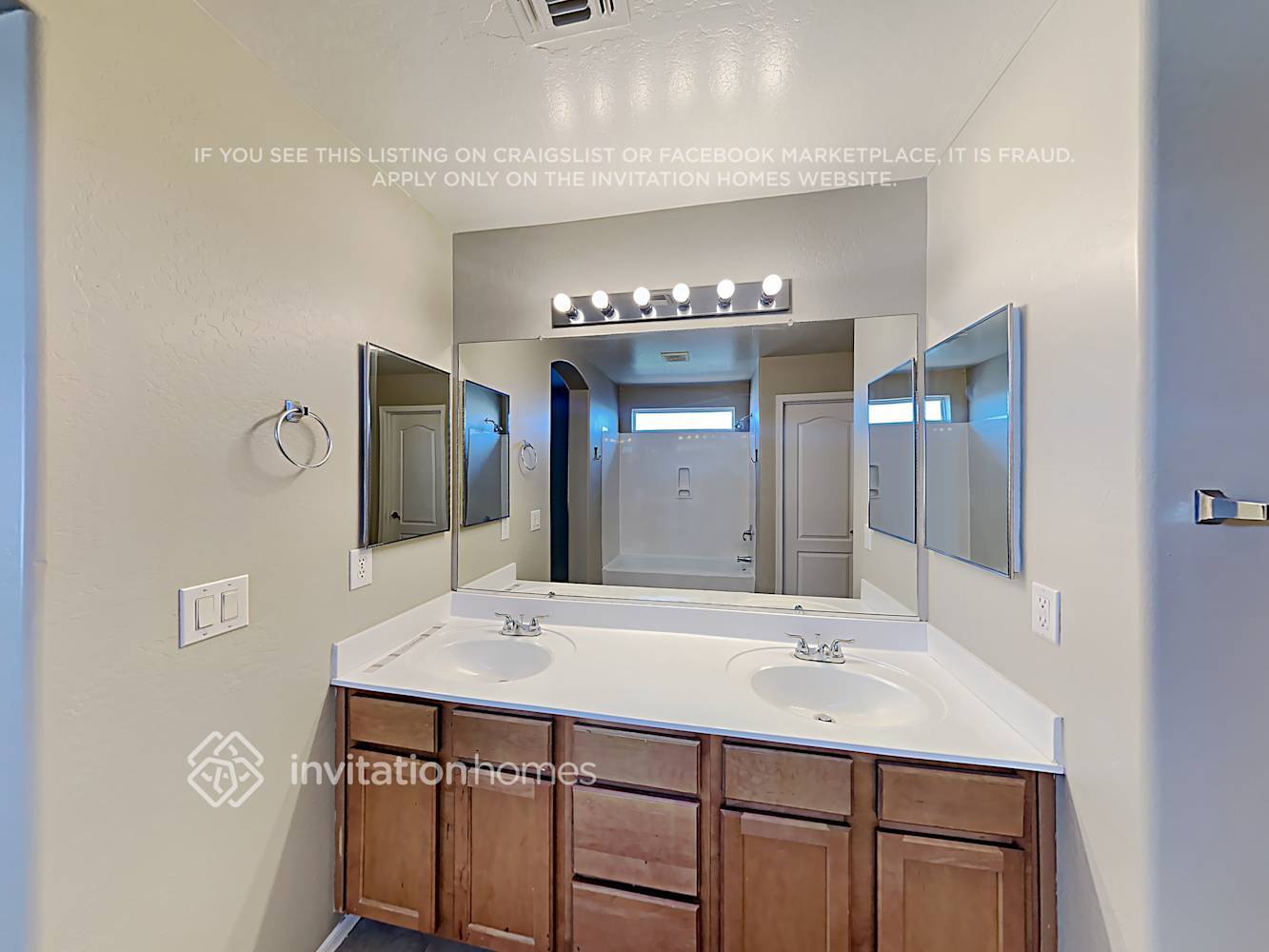 Building Photo - 9042 W Toronto Way