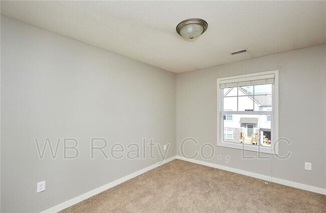 Building Photo - 180 80th St