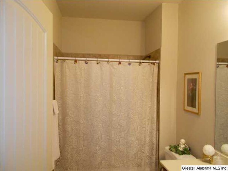 Building Photo - 612 Riverhaven Pl