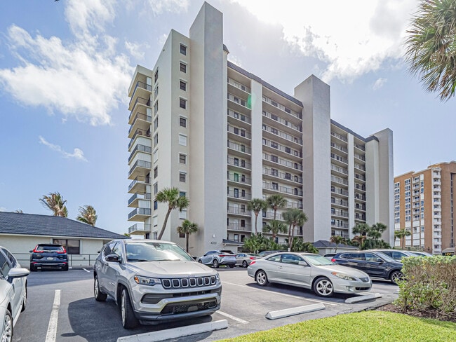 Building Photo - 4200 N Hwy A1A