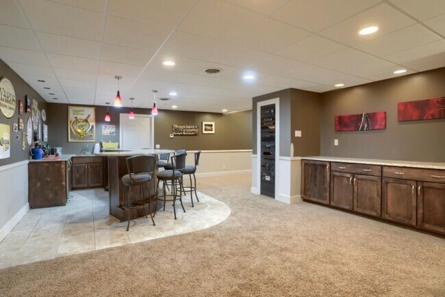 Building Photo - Luxury 5-Bedroom Home for Rent – $4,500/Month + Utilities