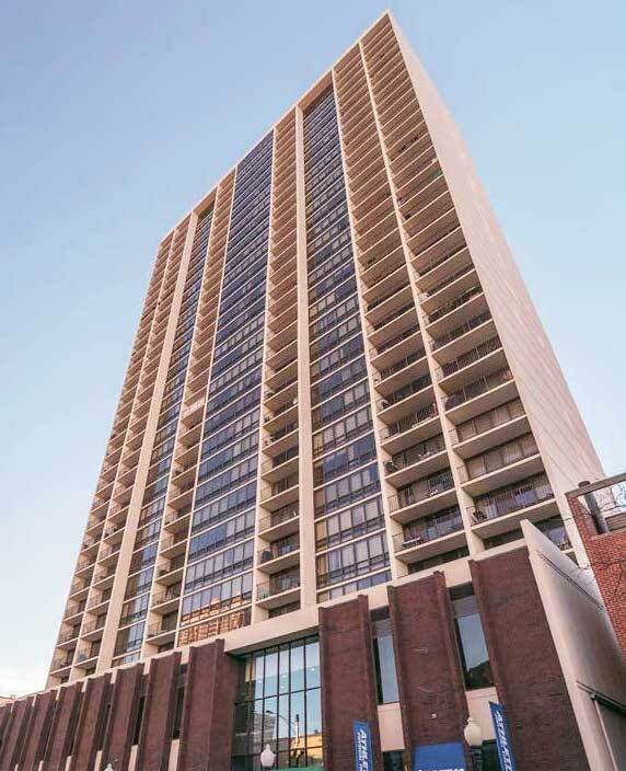 Building Photo - 1636 N Wells St