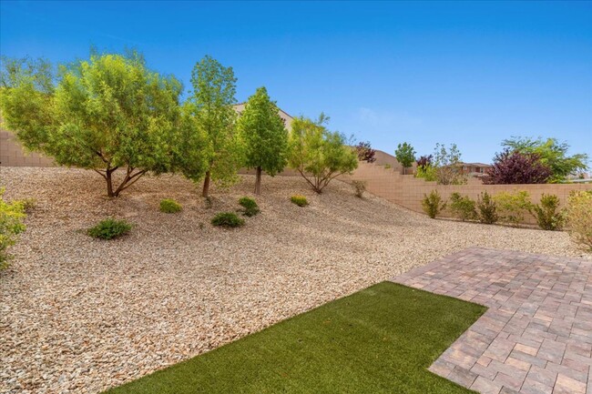 Building Photo - Skye Canyon Gated community 1 story, Front...