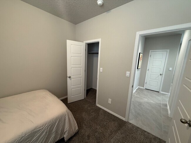 Building Photo - 10844 Caresso Lp SW