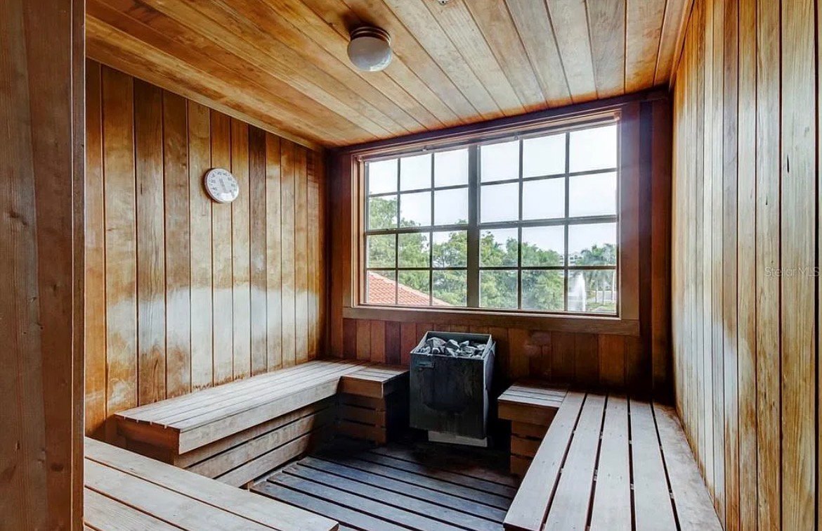 Building Photo - 2400 Feather Sound Dr