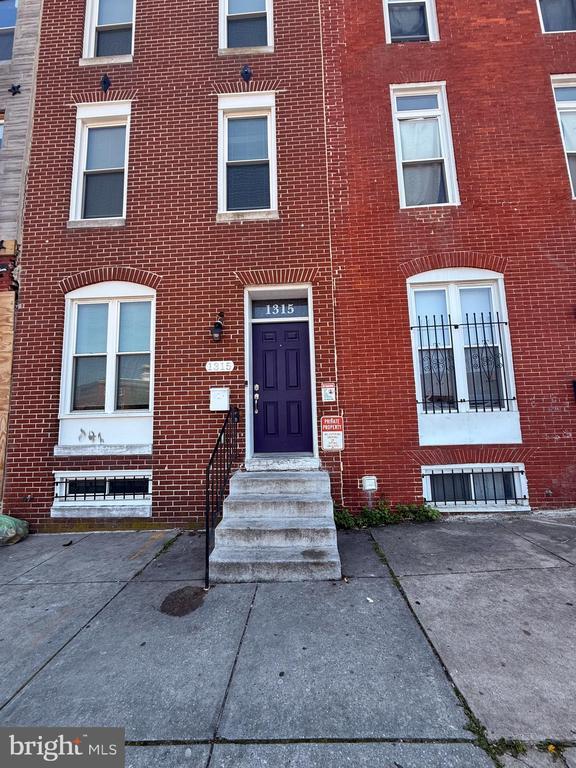 Building Photo - 1315 Presstman St