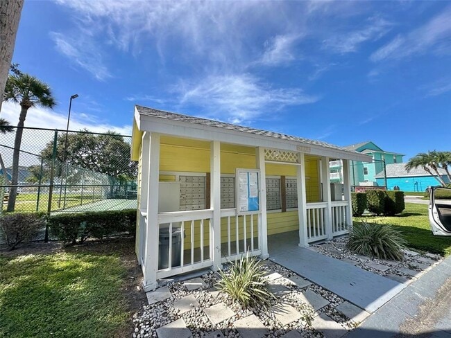 Building Photo - 455 Alt 19