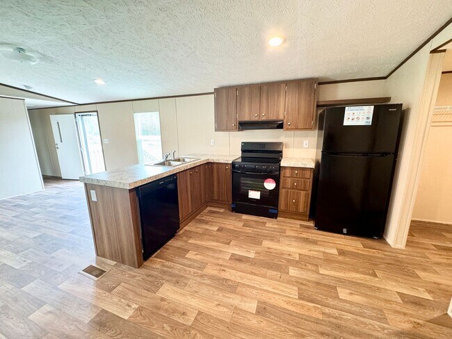 Building Photo - 3 Bedroom, 2 Bath in Aynor - off Edwards Rd!