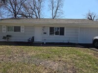Building Photo - 63 W Manchester Dr