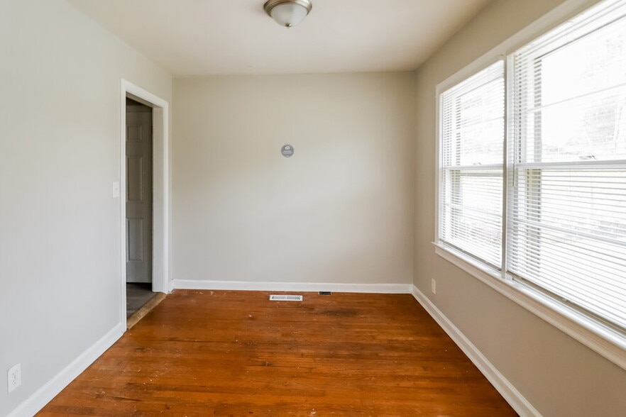 Building Photo - 433 Orchid Rd