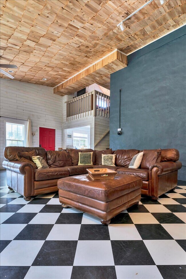 Building Photo - 2796 Camp Easter Rd