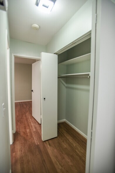 Building Photo - 3534 Zumstein Ave