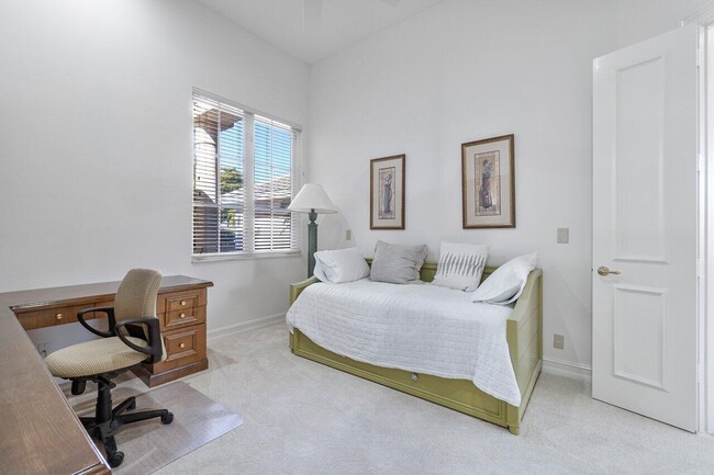 Building Photo - 1009 Grand Isle Terrace