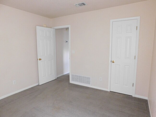 Building Photo - 1704 Granex Dr
