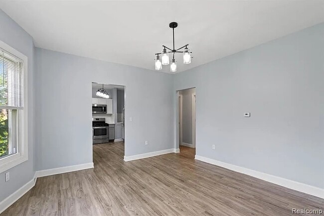 Building Photo - 248 Leicester Ct