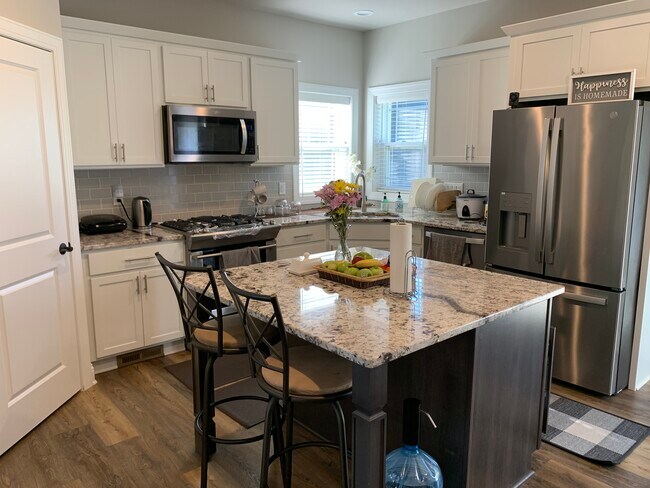 Building Photo - 2783 Endive Dr