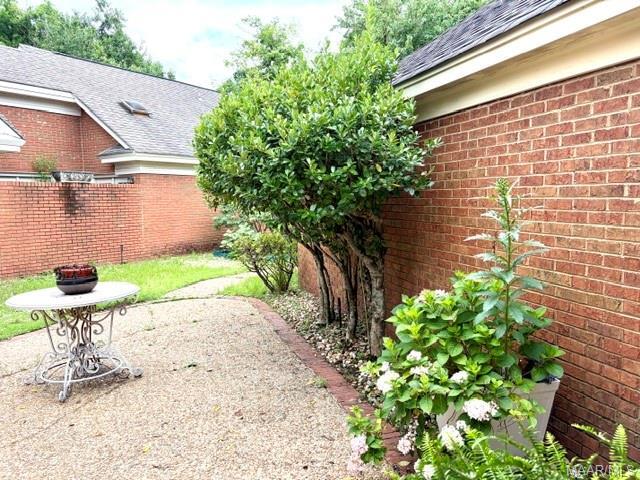 Building Photo - 1524 Charleton Dr