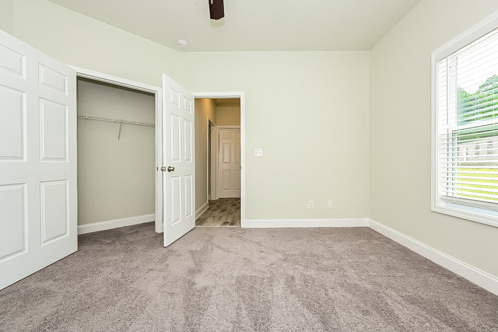 Building Photo - 127 Hunts Ml Cir