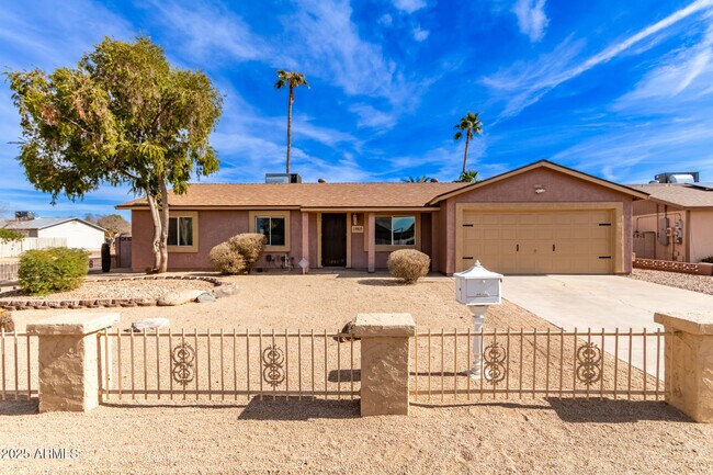 Primary Photo - 14409 N 34th Way