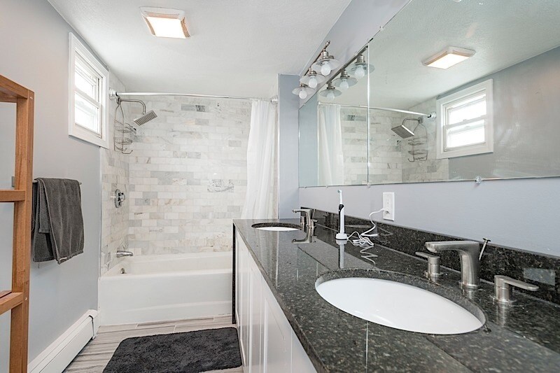 Building Photo - 5 Munroe St