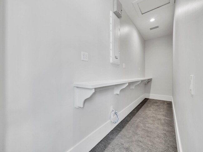 Building Photo - 330 Kelly Plantation Dr