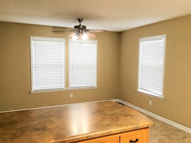 Building Photo - 3498 Torrington Ln