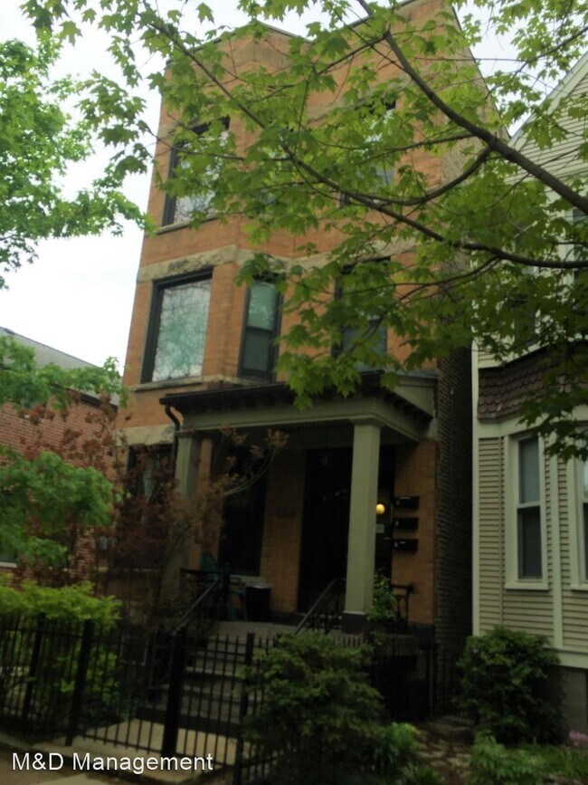 Building Photo - 3740 N Hermitage Ave