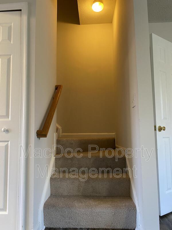 Building Photo - 9609 Coventry Creek Dr