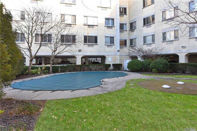 Building Photo - 130 Post Ave