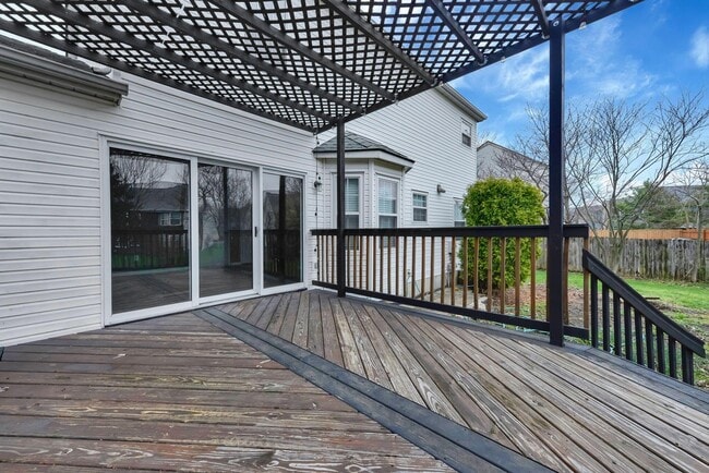 Building Photo - 8690 Kirkland Dr