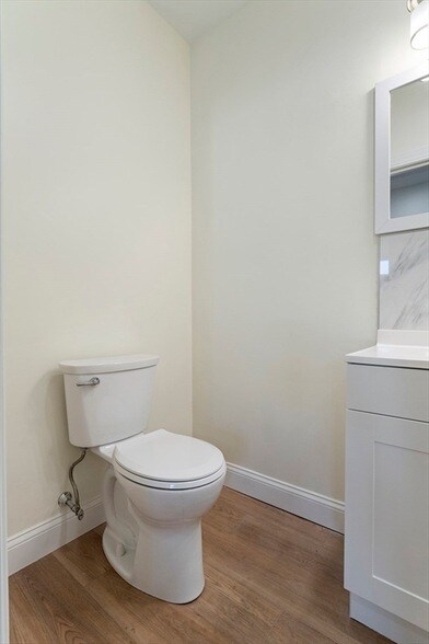 Building Photo - 27 Perrin St