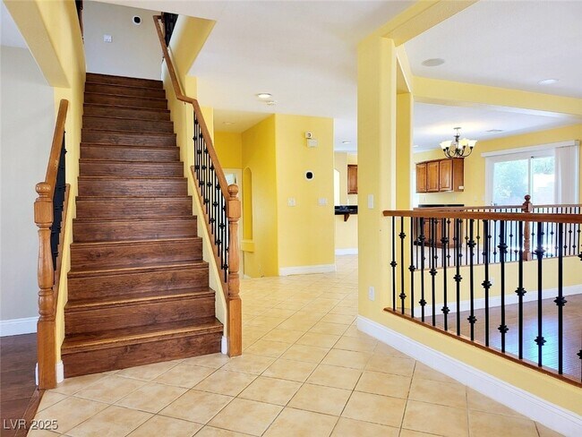 Building Photo - 10885 Fintry Hills St