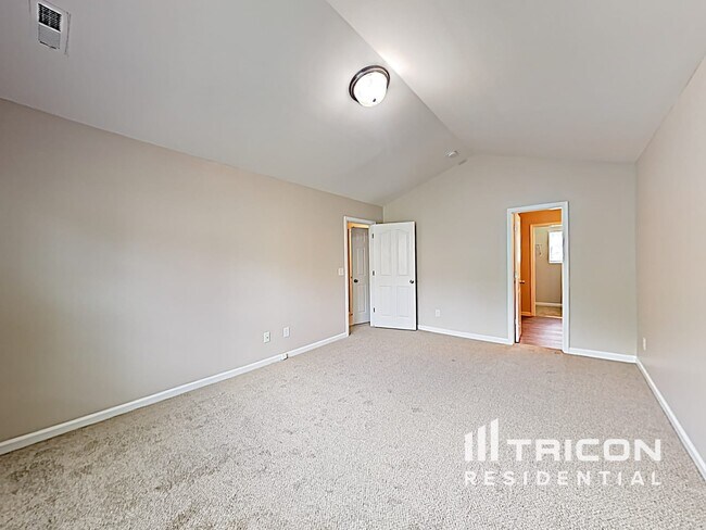 Building Photo - 4932 Magnasco Ln