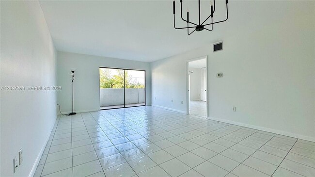 Building Photo - 130 S Shore Dr