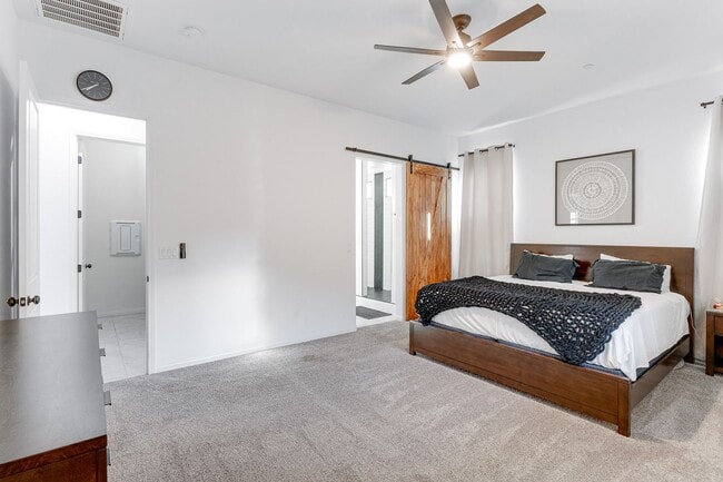 Building Photo - Charming Single-Story in Cadence with Fireplace & Entertainer’s Backyard!