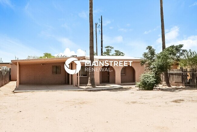 Building Photo - 4 Bedroom Pet-Friendly Home in Tucson, AZ with Main Street Renewal