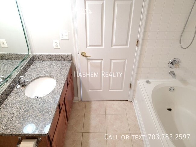 Building Photo - 4551 Strutfield Ln