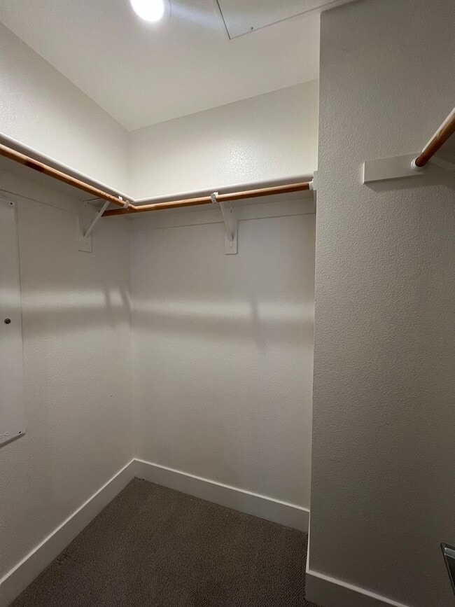 Building Photo - Downtown SJ SMART tri-level condo availabl...
