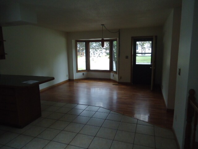 Building Photo - 506 12th Ave S