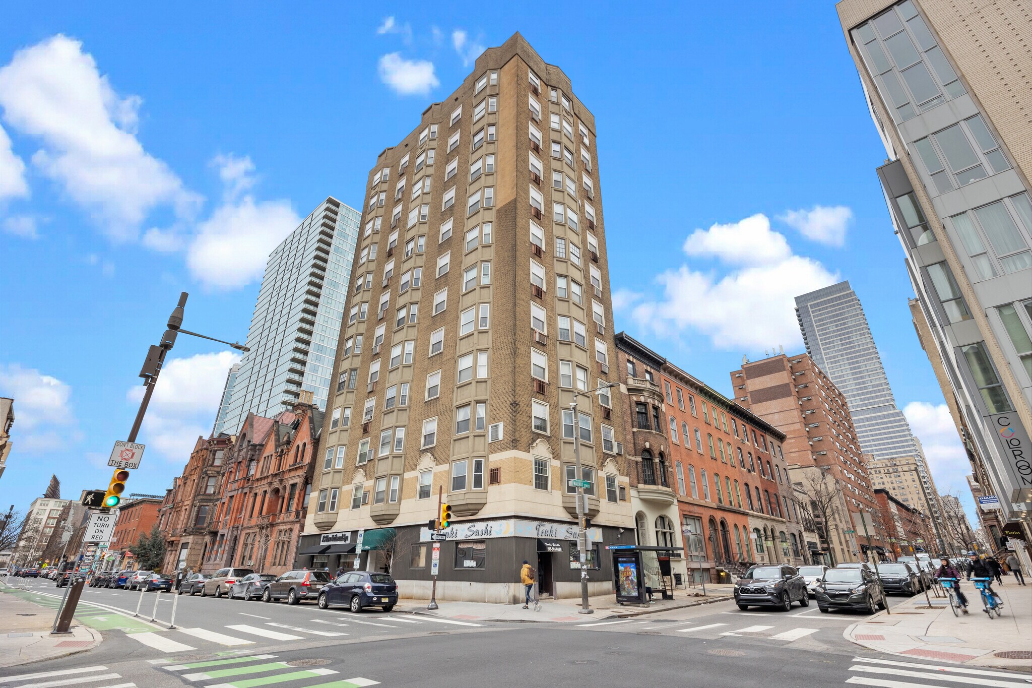 Building Photo - 2135 Walnut St