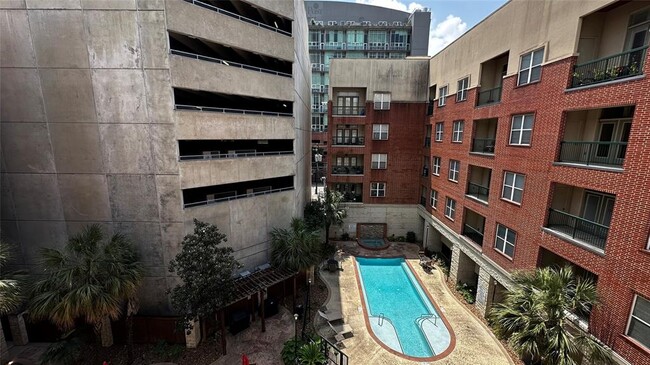 Building Photo - 300 St Joseph Pkwy