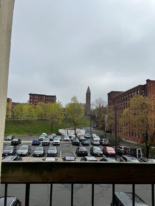 Building Photo - Leasing Agent