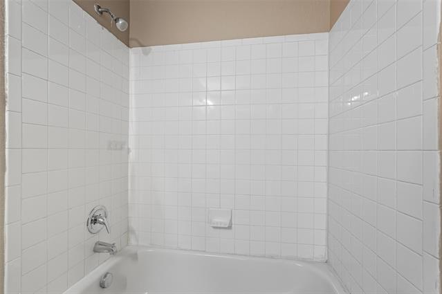 Building Photo - 1715 Manor Garden Mnr