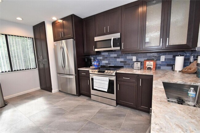 Building Photo - 1508 Pelican Cove Rd