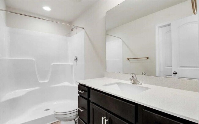 Building Photo - 107 Streamlet Dr