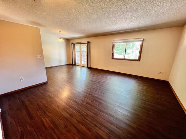 Building Photo - Spacious 4 Bed, 3 Bath Ranch in South Fort Collins