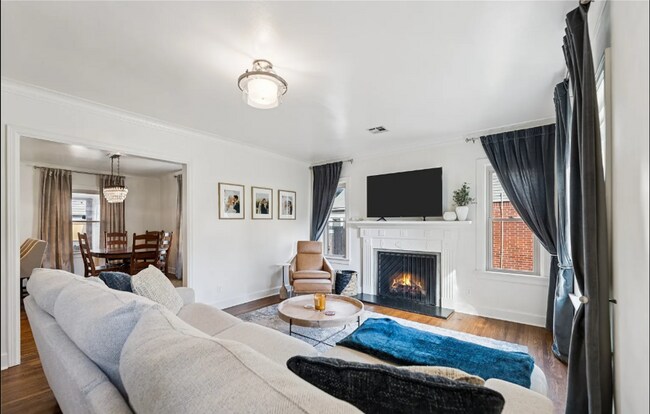 Building Photo - 2 Bed | 2 Bath Near TU!